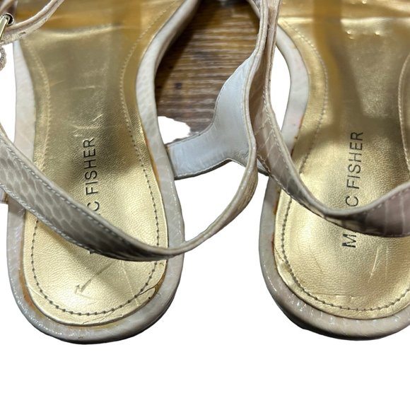 Marc Fisher Sandals Womens 9M Padalis Gold Chain T-strap Resort Wedding - Picture 9 of 12